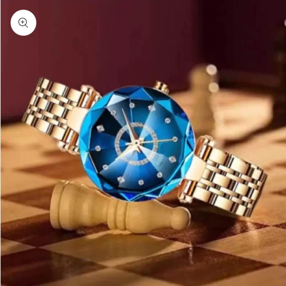 QUATRZ Women Diamond Shape Watch